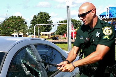 38 trẻ em thiệt mạng vì bị bỏ quên trên xe hơi mỗi năm tại Mỹ