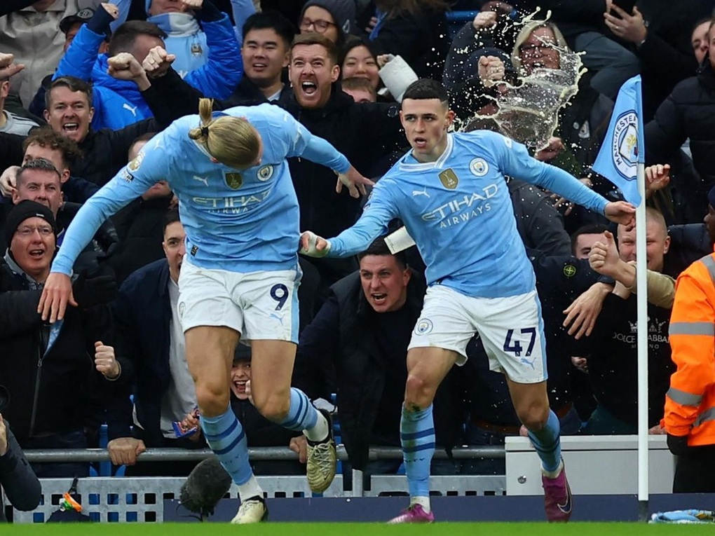 Foden, Haaland lập công, Man City ngược dòng hạ Man Utd - 2 Foden, Haaland lập công, Man City ngược dòng hạ Man Utd - 2