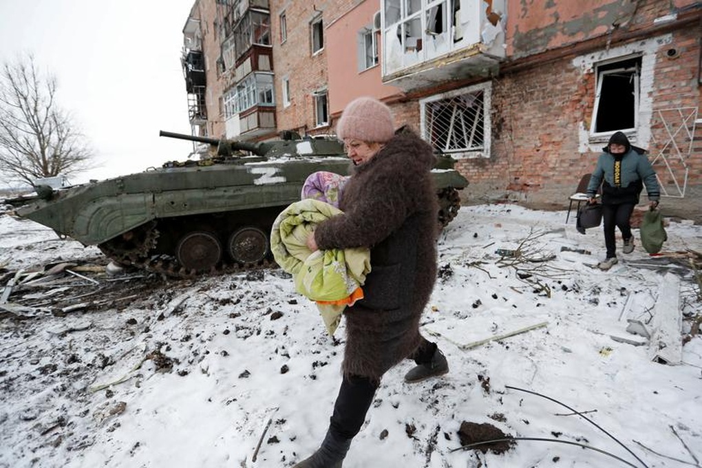 Ukraine cảnh báo vũ khí trưng cầu dân ý, xử phạt công dân nhập tịch Nga - 1 Ukraine cảnh báo vũ khí trưng cầu dân ý, xử phạt công dân nhập tịch Nga - 1