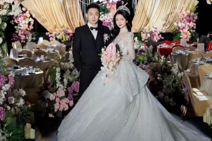 Hra s nevěstou a ženichem z dětství s dospíváním dítěte - 2 Trò chơi cô dâu chú rể thời thơ ấu với hành trình trưởng thành của trẻ - 2