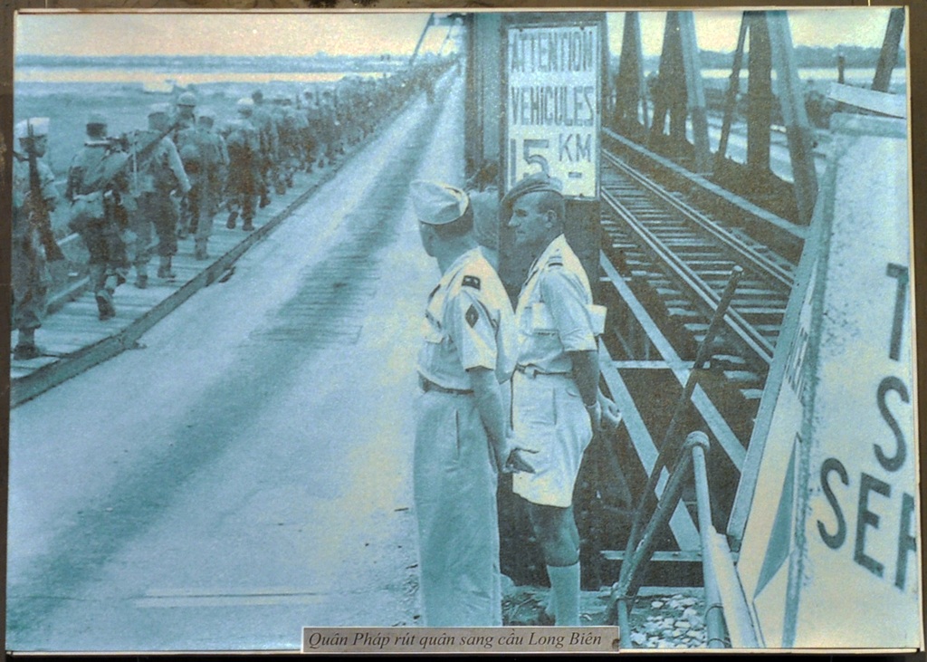 Hình ảnh thời khắc cuối cùng của quân đội Pháp ở Hà Nội năm 1954
