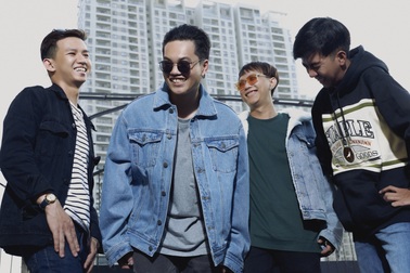 Chillies kết hợp cùng ban nhạc rock Nhật Bản