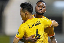 Văn Thanh bị thẻ đỏ, CLB Công an Hà Nội bất ngờ để thua Quảng Nam