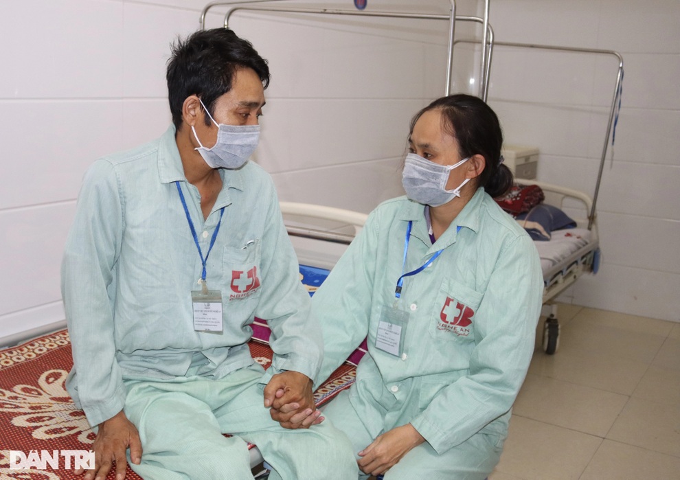Khốn cùng cảnh vợ ung thư phổi tuyệt vọng chăm chồng ung thư gan - 5 Khốn cùng cảnh vợ ung thư phổi tuyệt vọng chăm chồng ung thư gan - 5