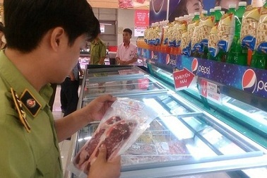 Lotte Mart bị phạt vì sửa nhãn mác hàng thực phẩm