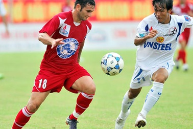 XM Hải Phòng thắng chật vật, QK4 rơi vào “tâm bão” 