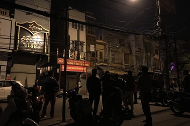 Lộ diện vợ chồng chủ quán karaoke kiêm “trùm” phân phối ma túy