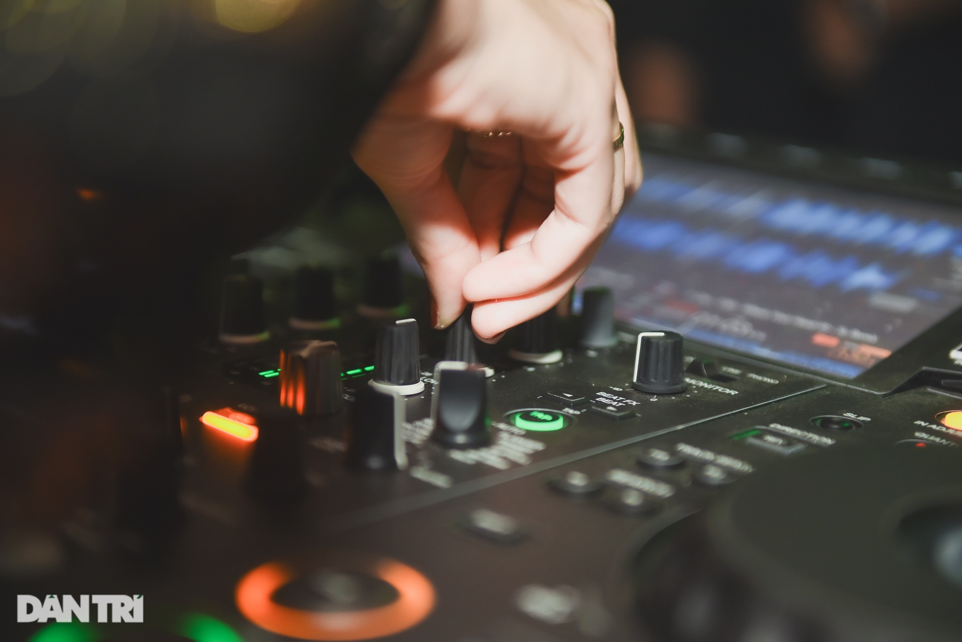 Góc khuất nữ DJ lấy chồng tuổi 20, làm mẹ đơn thân và 7 năm không ngủ - 6 Góc khuất nữ DJ lấy chồng tuổi 20, làm mẹ đơn thân và 7 năm không ngủ - 6