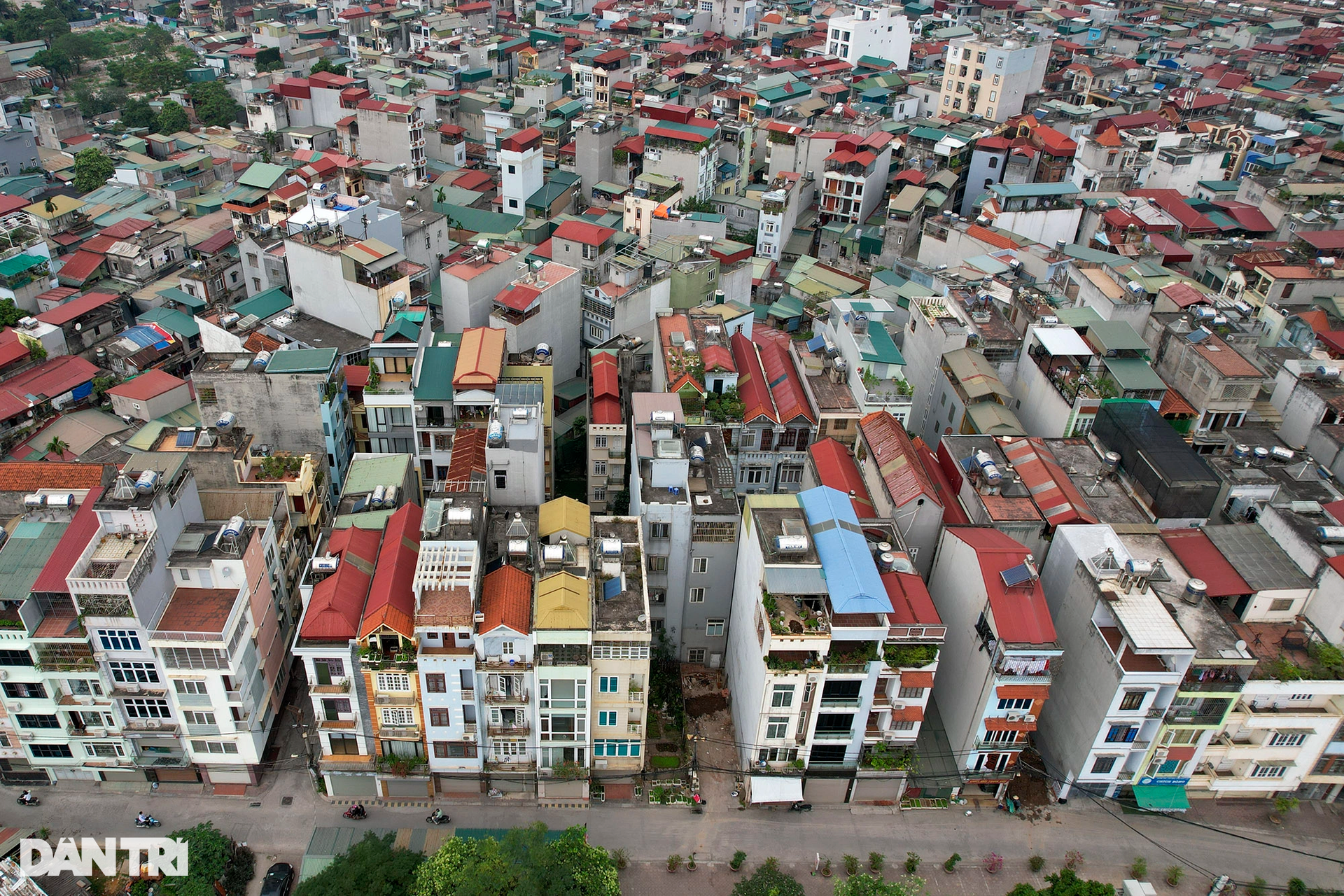 Nhà cửa dày đặc không còn khoảng trống khi nhìn đô thị Hà Nội từ trên cao - 8 Nhà cửa dày đặc không còn khoảng trống khi nhìn đô thị Hà Nội từ trên cao - 8