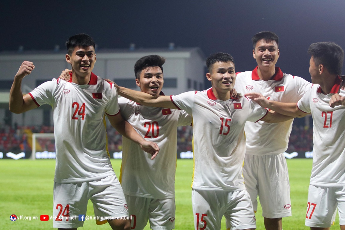 HLV Đinh Thế Nam: U23 Việt Nam có thể thắng Thái Lan - 2 HLV Đinh Thế Nam: U23 Việt Nam có thể thắng Thái Lan - 2