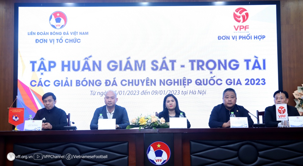 VFF và VPF tổ chức tập huấn giám sát, trọng tài các giải chuyên nghiệp - 1