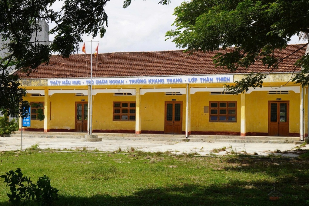 Đề xuất chuyển gần 900 trụ sở dôi dư sang mục đích công cộng, cho thuê - 1 Đề xuất chuyển gần 900 trụ sở dôi dư sang mục đích công cộng, cho thuê - 1