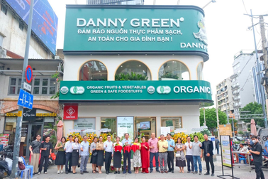DannyGreen khai trương cửa hàng mới tại TPHCM