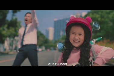 Kiều Minh Tuấn làm ông bố hài hước