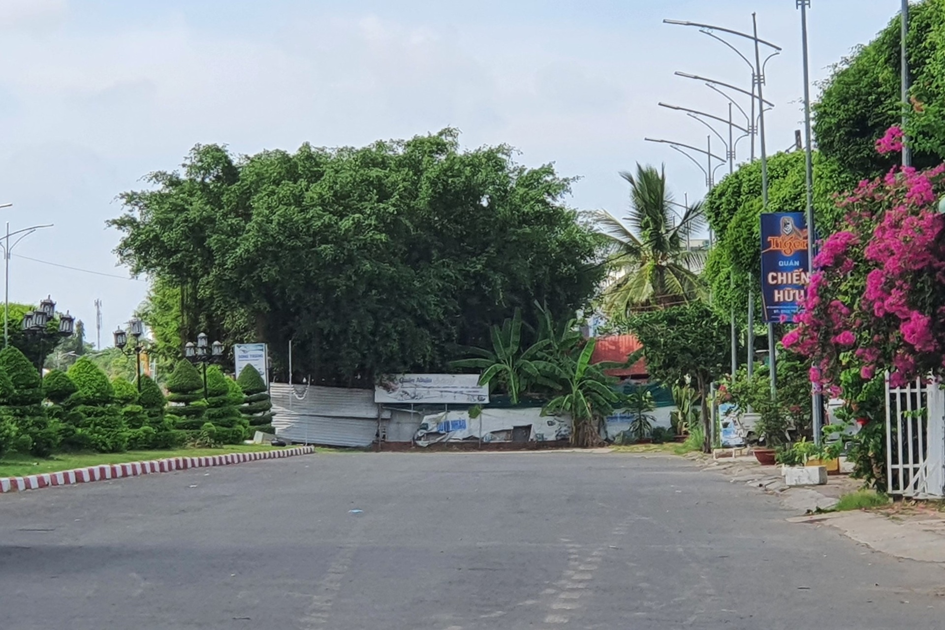 Thông một bên đường lớn vào trung tâm Bạc Liêu sau 20 năm tắc nghẽn - 2 Thông một bên đường lớn vào trung tâm Bạc Liêu sau 20 năm tắc nghẽn - 2