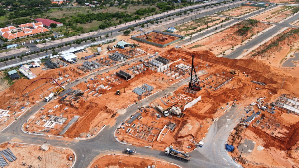 Vì sao những dự án giao “đất vàng” tại Bình Thuận không qua đấu giá? - 5 Vì sao những dự án giao “đất vàng” tại Bình Thuận không qua đấu giá? - 5