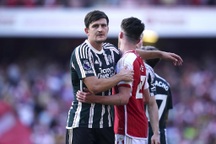 Onana và Maguire bị chấm điểm thấp nhất ở trận Man Utd thua Arsenal