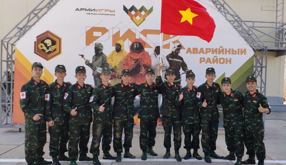 Đội Cứu hộ cứu nạn thi suôn sẻ, Bếp dã chiến khép lại tuần tranh tài - 2 Đội Cứu hộ cứu nạn thi suôn sẻ, Bếp dã chiến khép lại tuần tranh tài - 2