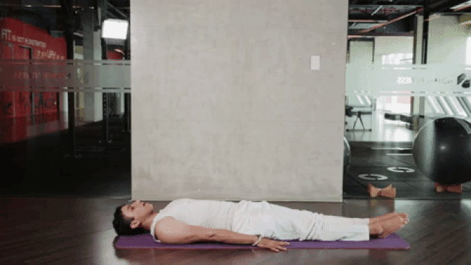 Tăng cường sức đề kháng vào mùa dịch Covid-19: Những bài tập yoga không thể bỏ qua được chuyên gia "bật mí" - Ảnh 12. Tăng cường sức đề kháng vào mùa dịch Covid-19: Những bài tập yoga không thể bỏ qua được chuyên gia "bật mí" - Ảnh 12.