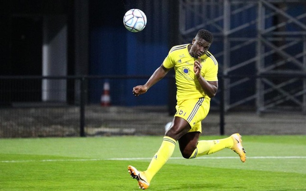 Cầu thủ Việt kiều được kỳ vọng lớn sẽ tỏa sáng ở Ligue 2 - 2 Cầu thủ Việt kiều được kỳ vọng lớn sẽ tỏa sáng ở Ligue 2 - 2