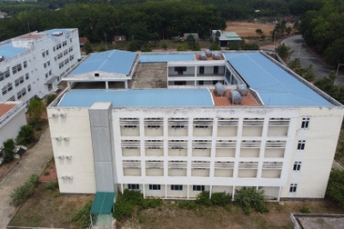 Bệnh viện trăm tỷ bỏ hoang nhiều năm ở Bình Dương