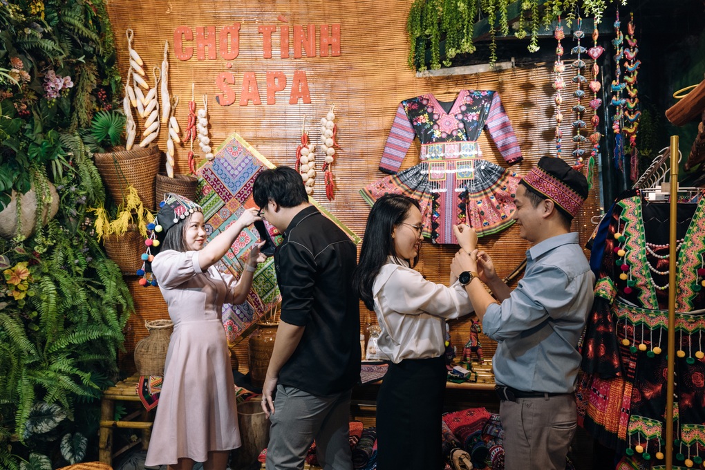 Dấu ấn nhà hàng Chợ Tình Sapa: Mang cả Tây Bắc về giữa lòng Hà Nội - 4 Dấu ấn nhà hàng Chợ Tình Sapa: Mang cả Tây Bắc về giữa lòng Hà Nội - 4