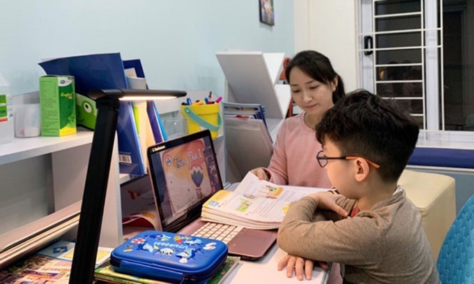 Tạm dừng học trực tuyến giúp giảm áp lực căng thẳng cho giáo viên và học sinh sau 9 tuần dạy và học trực tuyến.