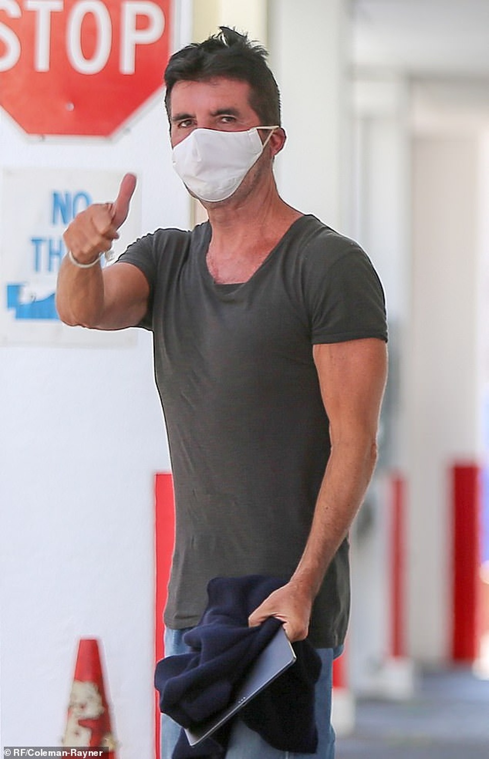 Kate Beckinsale hạnh phúc bên bạn trai kém 24 tuổi - 5 Kate Beckinsale hạnh phúc bên bạn trai kém 24 tuổi - 5