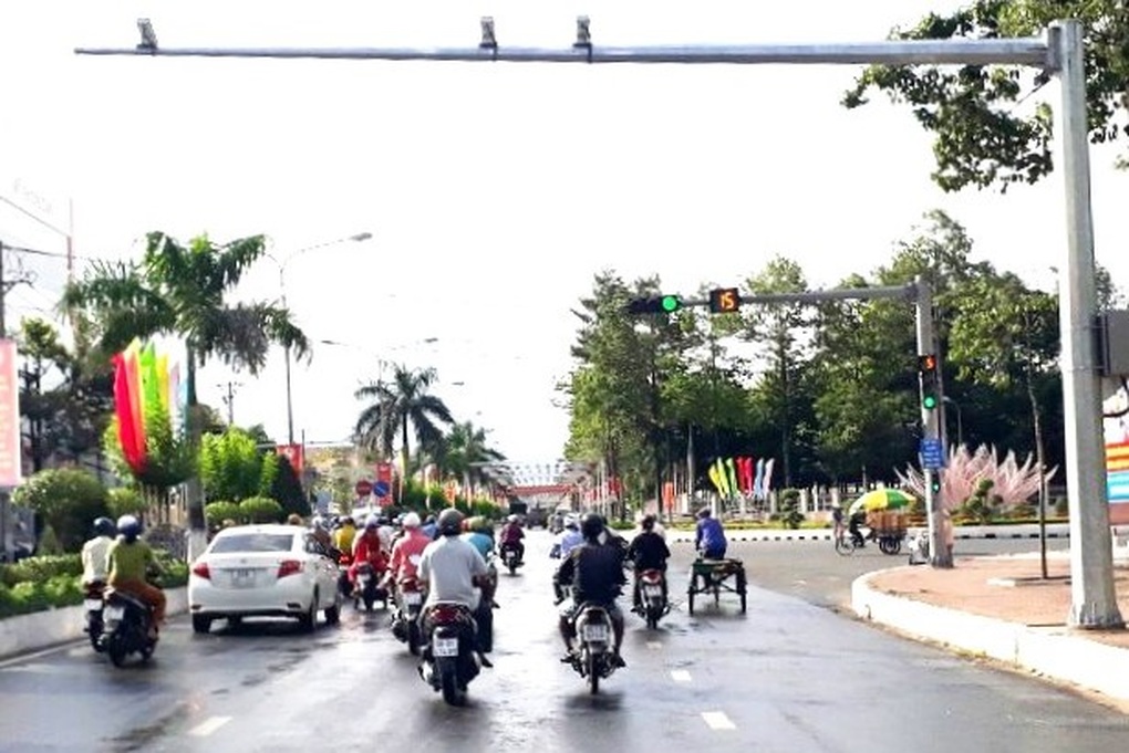 Rà lại cán bộ vi phạm giao thông hơn một năm trước để xử lý - 1