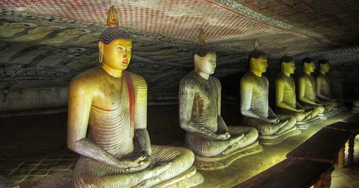 Anh Trường thăm hang động độc đáo rộng hơn 2.000m2 tại Sri Lanka (Ảnh: NVCC).
