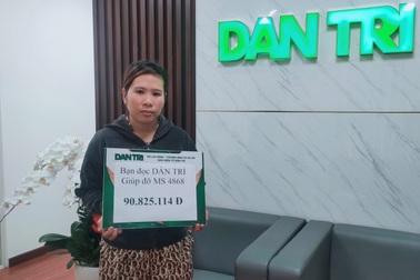 Bạn đọc Dân trí giúp "bé gái bị mệt cái chân" hơn 90 triệu đồng