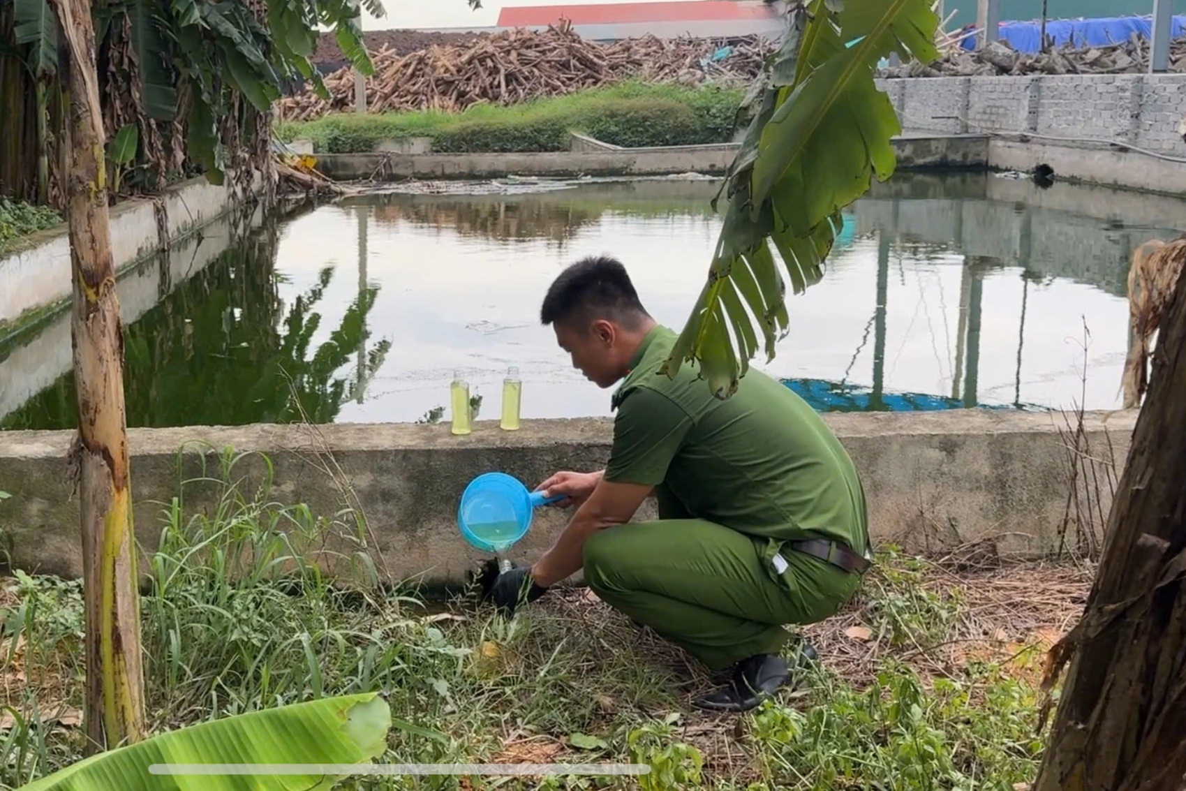 Vụ nhà máy phân bón gây ô nhiễm ở Thanh Hóa: Công an vào cuộc điều tra - 1