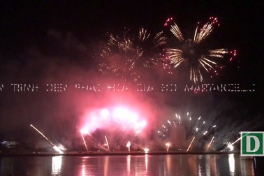 Màn trình diễn pháo hoa của đội Martarcello đến từ nước Ý