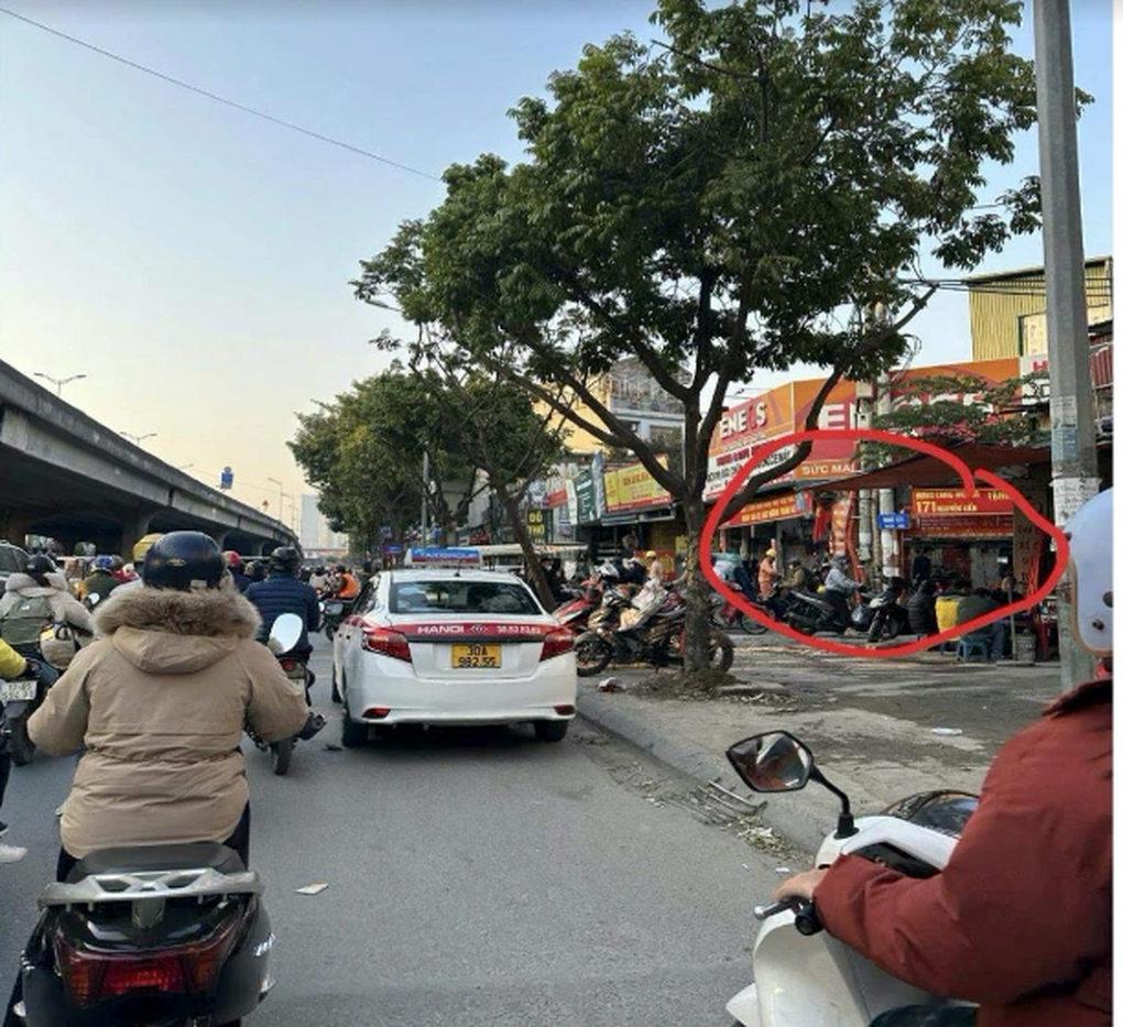 Bất cập tại vị trí nút giao ngõ 171 đường Nguyễn Xiển, Hà Nội - 1 Bất cập tại vị trí nút giao ngõ 171 đường Nguyễn Xiển, Hà Nội - 1