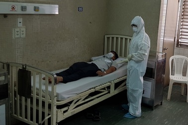 TPHCM: 14 người phải xét nghiệm chẩn đoán virus corona