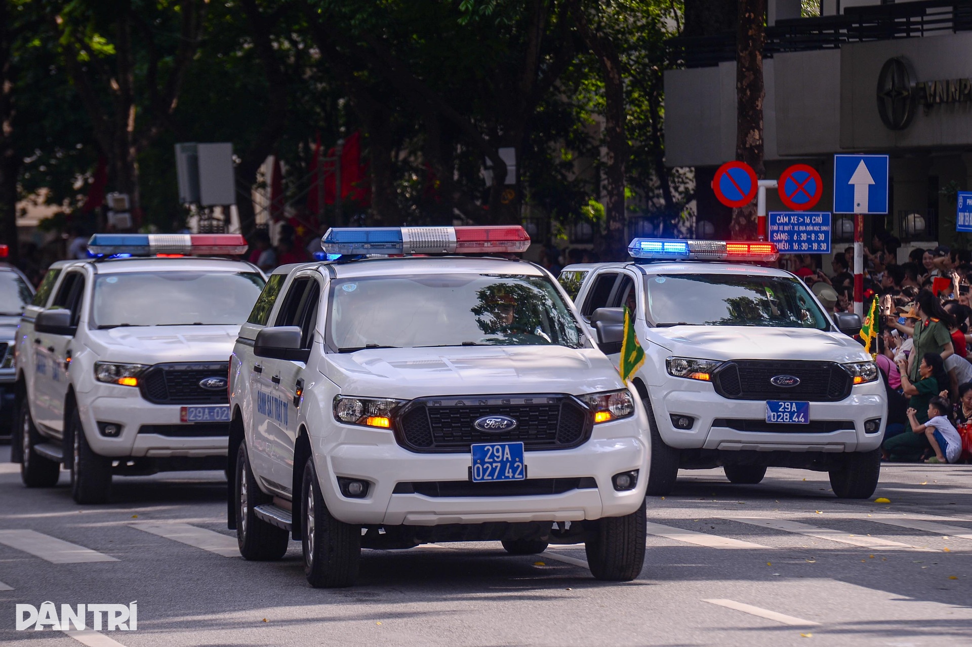 Chiêm ngưỡng dàn xe cơ giới hiện đại của Công an Hà Nội - 15 Chiêm ngưỡng dàn xe cơ giới hiện đại của Công an Hà Nội - 15