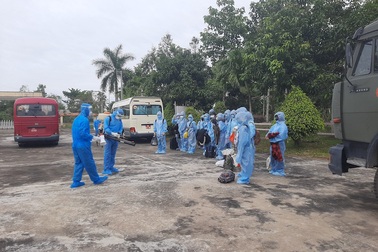 Một người nhập cảnh theo đường mòn về Việt Nam dương tính với SARS-CoV-2