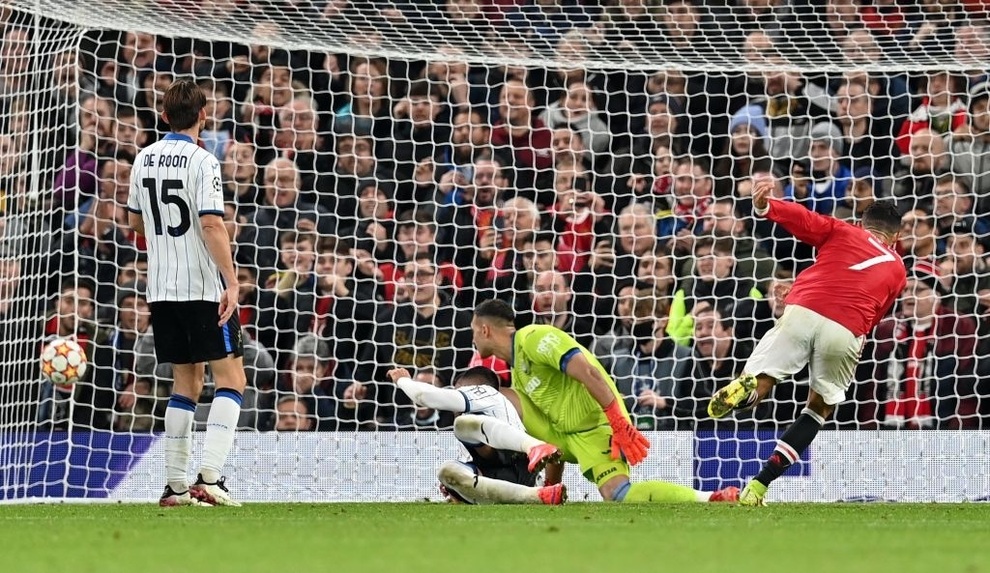 Ronaldo tỏa sáng, Man Utd ngược dòng ngoạn mục hạ Atalanta - 8 Ronaldo tỏa sáng, Man Utd ngược dòng ngoạn mục hạ Atalanta - 8