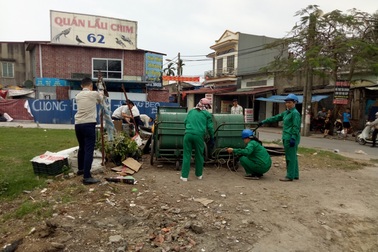 Hải Phòng: “Tuýt còi” công ty môi trường đô thị lấn chiếm vỉa hè