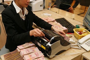 "Dọn đường" xử lý ngân hàng yếu kém