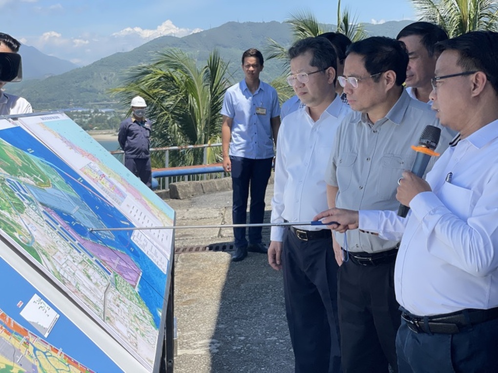 Thủ tướng khảo sát một số nhà máy, dự án công nghệ cao tại Đà Nẵng - 9 Thủ tướng khảo sát một số nhà máy, dự án công nghệ cao tại Đà Nẵng - 9