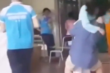 Để học sinh tái hiện tác phẩm văn học có "cảnh nóng": Ngưỡng nào là đủ?