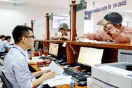 Đang hưởng trợ cấp thất nghiệp có được nhận thẻ BHYT?