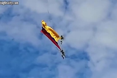 Hãi hùng cảnh 2 quân nhân Colombia thiệt mạng vì rơi khi đu dây từ trực thăng