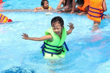 Ba mẹ trăn trở cho con một mùa hè ý nghĩa