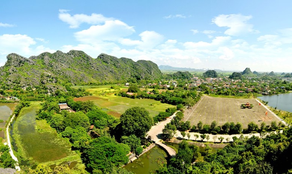 Khám phá du lịch Ninh Bình giữa bão dịch bằng tour trên facebook - 1 Khám phá du lịch Ninh Bình giữa bão dịch bằng tour trên facebook - 1