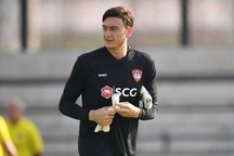 FIFA "bật đèn xanh" để Văn Lâm sang Nhật Bản thi đấu