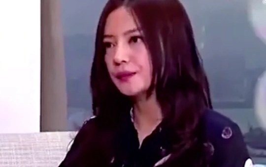 Lật lại những bê bối ồn ào của én nhỏ Triệu Vy - 6 Lật lại những bê bối ồn ào của én nhỏ Triệu Vy - 6