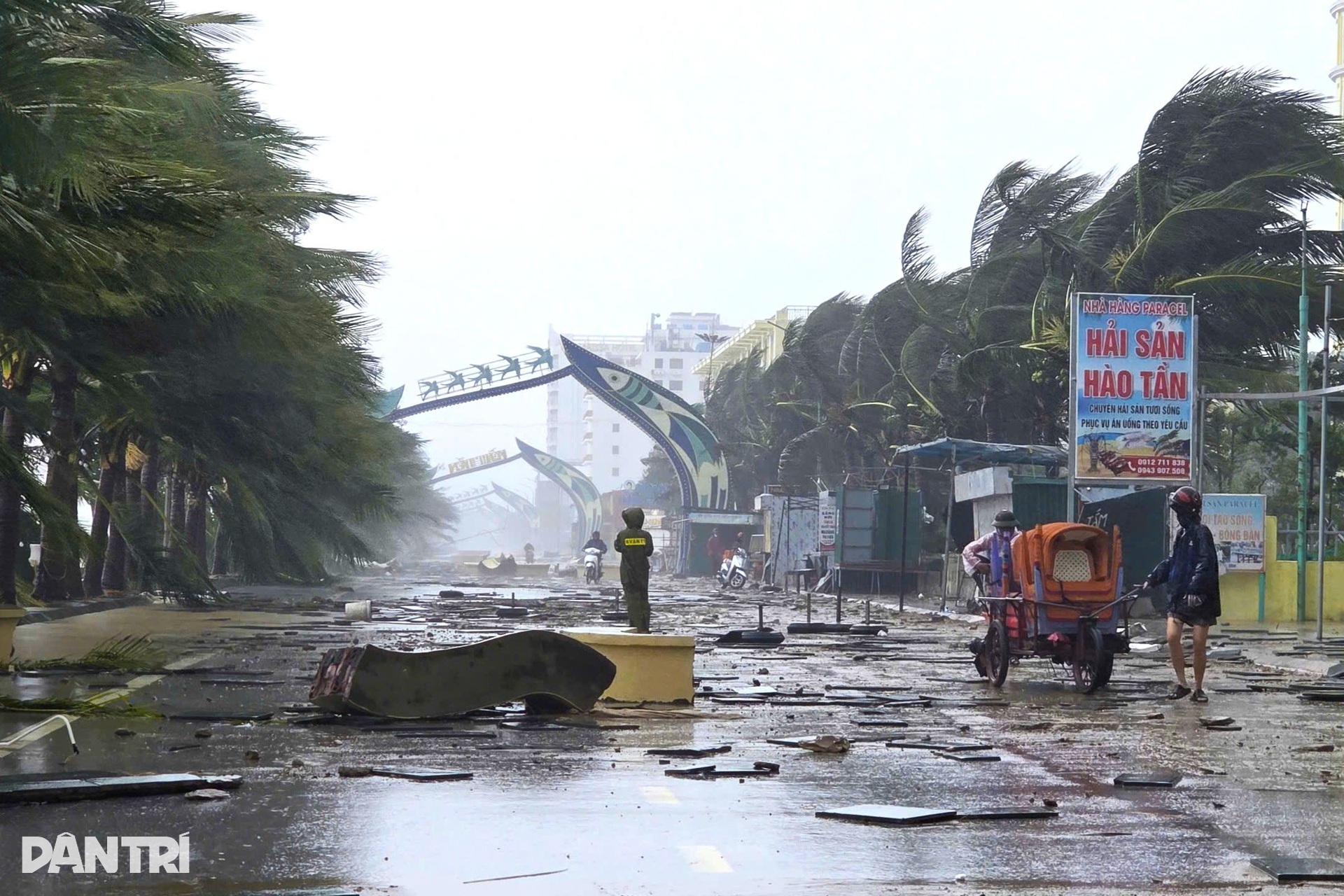 Khu du lịch biển tan hoang sau bão Bualoi - 6 Khu du lịch biển tan hoang sau bão Bualoi - 6