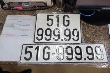 Số đỏ, 7 chiếc ô tô ở Việt Nam đã trúng biển số ngũ quý 9